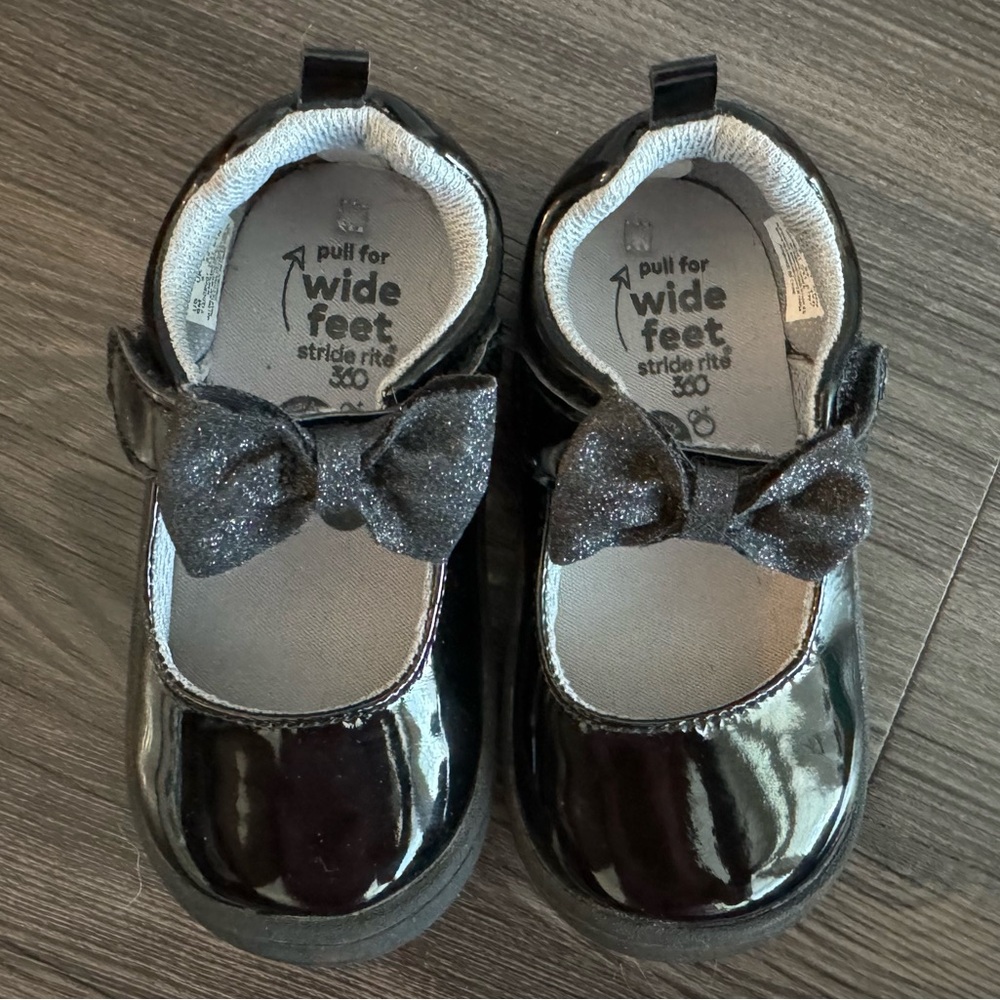 Stride Rite Girls’ Black Mary Jane Flats